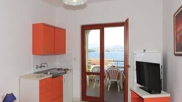 Apartment (Vik - 60 m from the sea - A2(2+1)) | Private kitchen