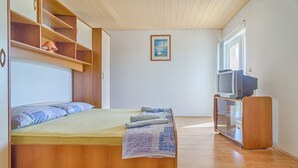 Apartemen (Marin - A4(4))