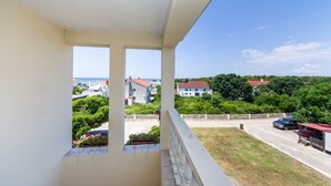 อพาร์ทเมนท์ (Vuzi - 100m from the sea - A6 3B(2+2)) | ลานระเบียง/นอกชาน