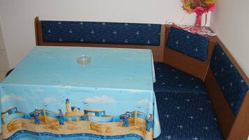 Lejlighed (Nik - 50 M from the sea - A2(2)) | Spiseområde