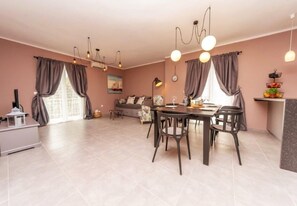 Apartment (Darko 2 - 50 m from sea - A6(4+1)) | Dining - Darko 2 - 50 m From sea - A6 (Sukosan)