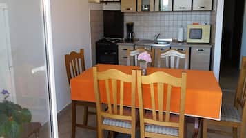 Apartment (Mare - with large terrace - A1(5+2)) | Living area | TV