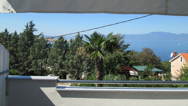 Apartment (Dinka - 40 m from sea - A2(2+1)) | Ausblick vom Zimmer