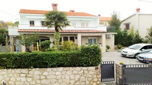 Apartment (Dinka - 40 m from sea - A2(2+1)) | Außenbereich