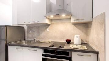 Apartment (Mila - 100m from the sea - A2(4)) | Eigene Küche