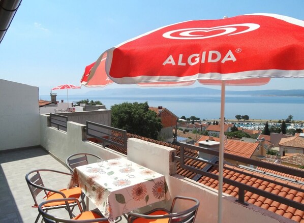 Apartment (Marjan - A2-SMEĐI(2+1)) | Terrace/patio