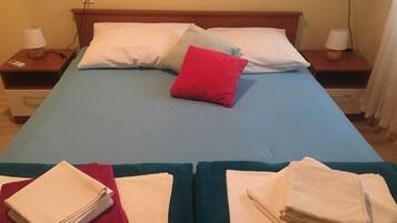 Apartment (Tanja - comfortable and close to the )