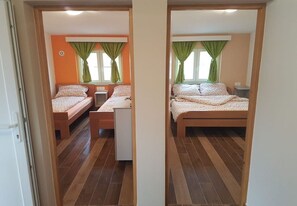 2 bedrooms, free WiFi, bed sheets