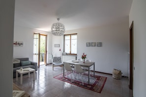 Apartment | Living area