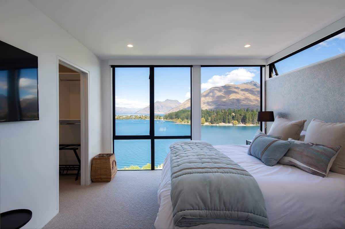 4 slaapkamers, een bureau, wifi, beddengoed