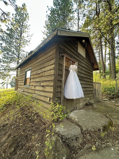Lake view cabin!