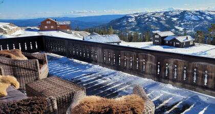 Cabin with fantastic mountain view