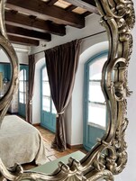 Deluxe Double Room, 1 Queen Bed | Individually decorated, individually furnished, desk, laptop workspace