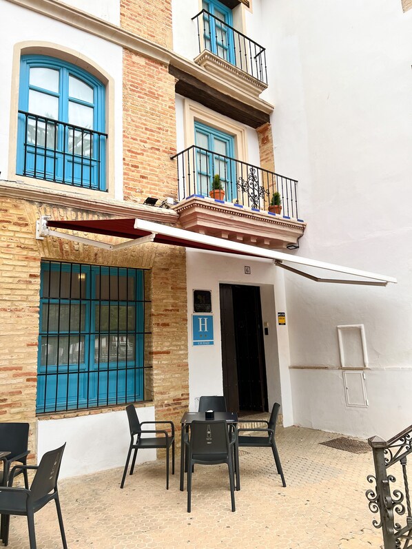 Front of property - Hotel Servilia (Carmona)