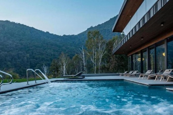 Salas de tratamiento para parejas, un sauna, baño turco