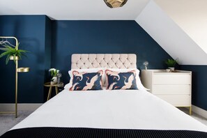 2 chambres, fer et planche à repasser, lit de bébé portatif, Wi-Fi