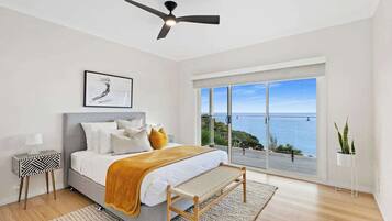 5 bedrooms, desk, iron/ironing board, WiFi