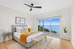 5 bedrooms, desk, iron/ironing board, WiFi