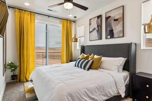 3 bedrooms, desk, iron/ironing board, travel crib