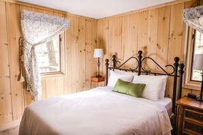 5 chambres, bureau, lit de bébé portatif, accès au Wi-Fi (inclus)