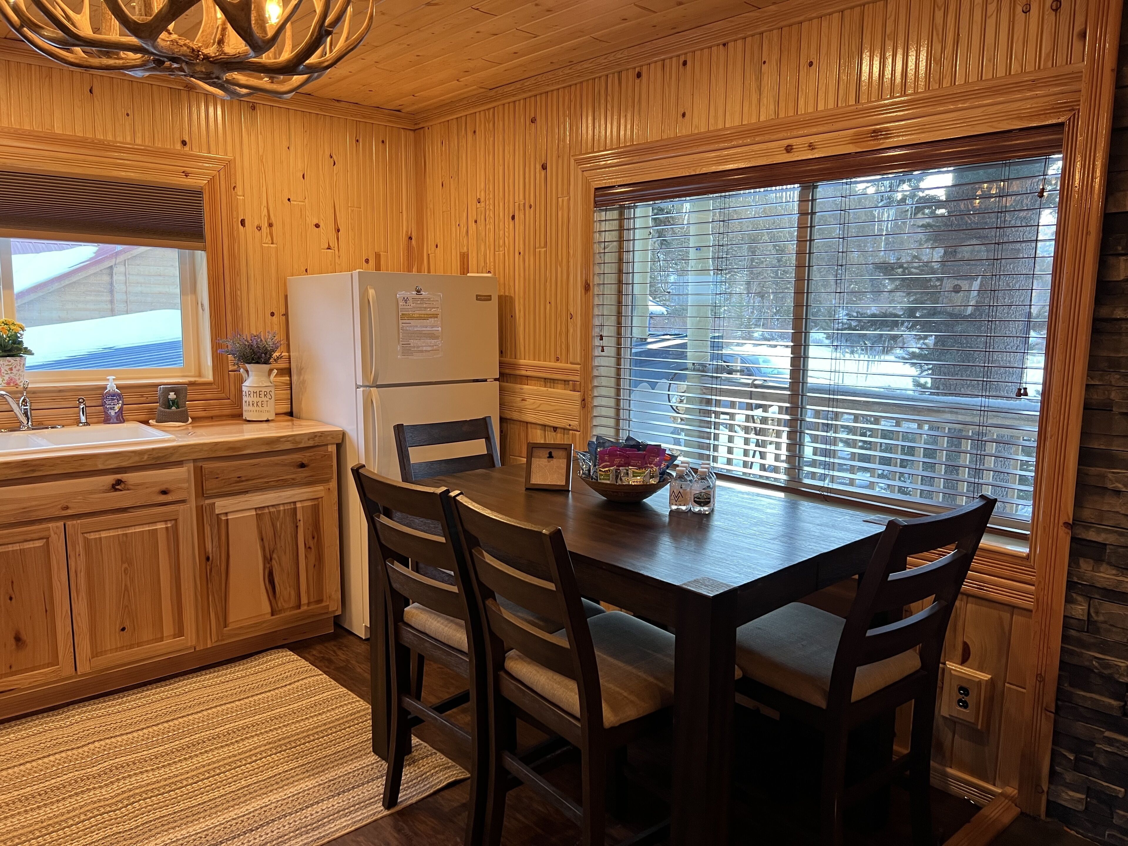 2 Bedroom Family Suite at Bellamy's Haus | Spisning på værelset