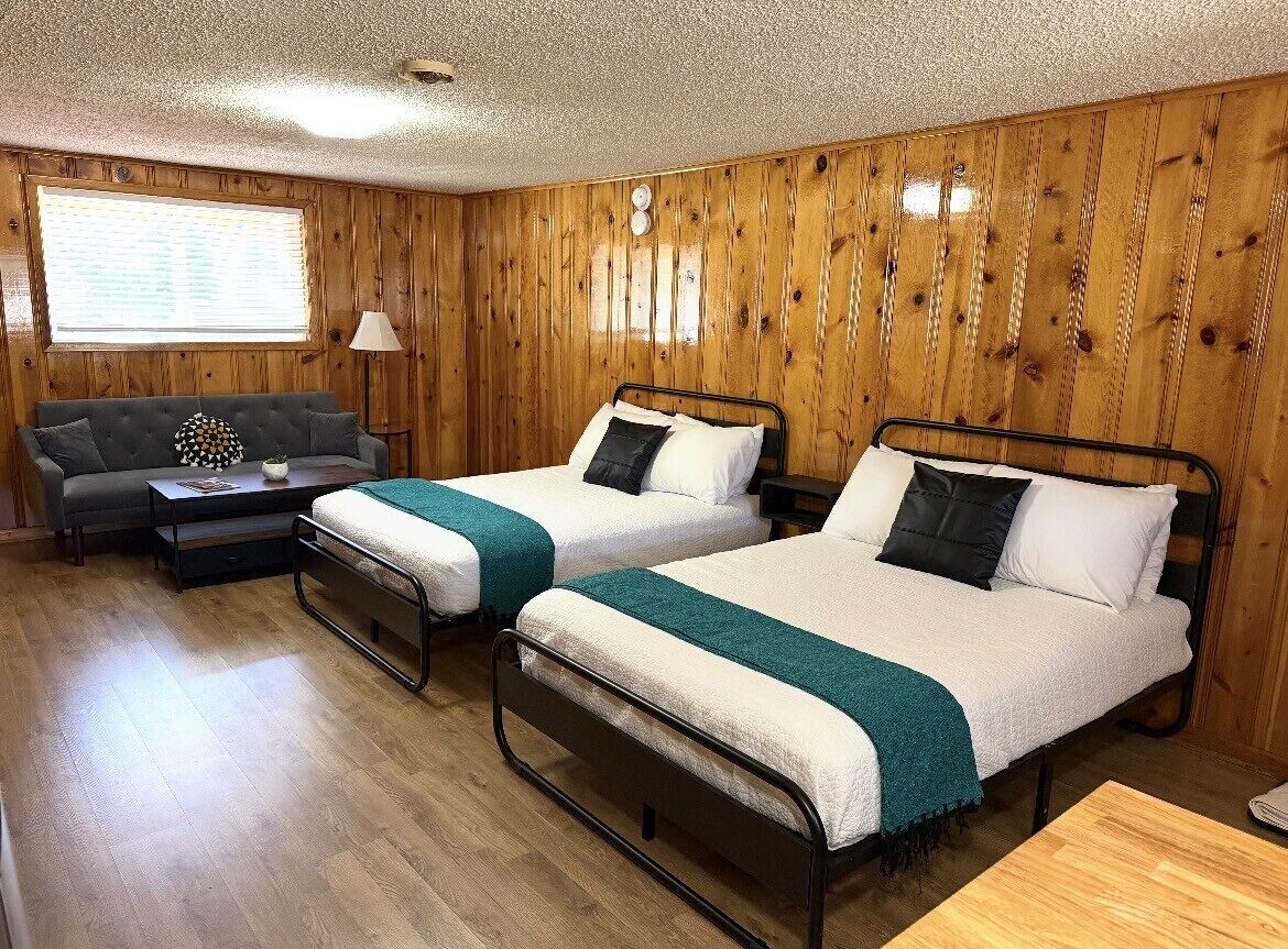 Room 10 at Bellamy's Haus | بديكورات فريدة لكل غرفة وطراز فريد لكل وحدة وسرير سفر وواي فاي مجانًا