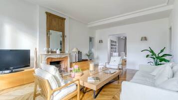 Télévision, espaces bureaux