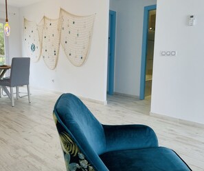 Smart TV - - BE OUR GUEST! - Beach, sea and pleasure for 4 (Ses Salines)