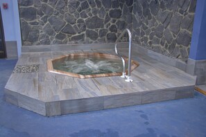 Bain à remous intérieur