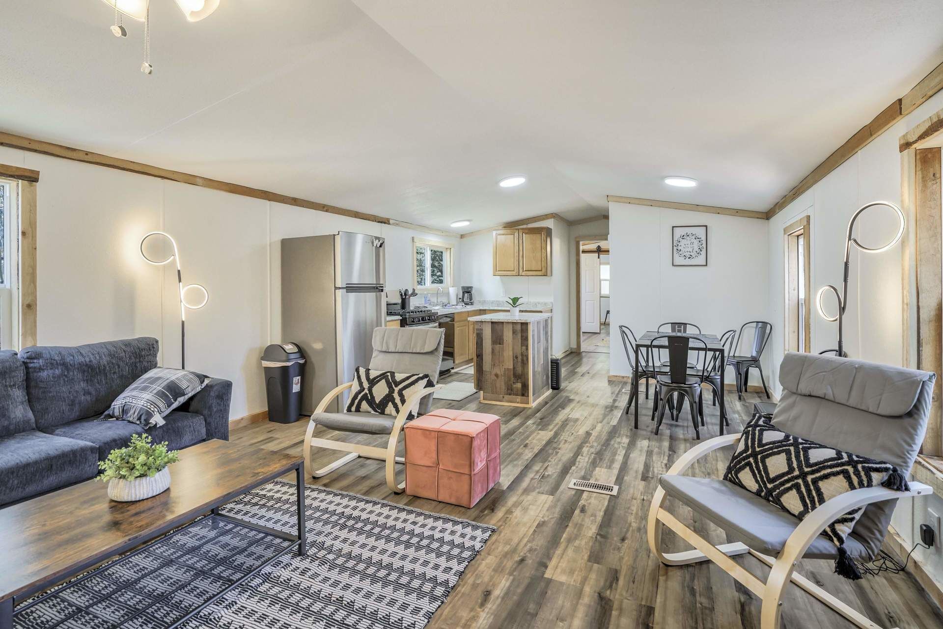 Rustic 3BR Home with Hot Tub, Peak View near Cripple Creek