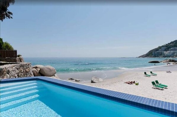 Piscine ext érieure, piscine chauffée
