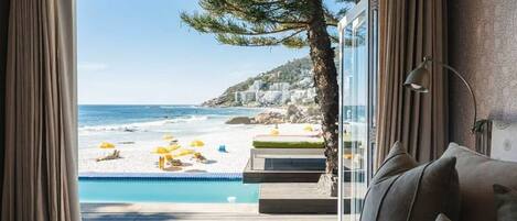 3 bedrooms, in-room safe, desk, iron/ironing board