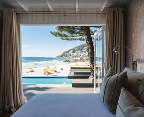 3 bedrooms, in-room safe, desk, iron/ironing board - Award Winning Clifton Bungalow. Unparalleled! (Cape Town)