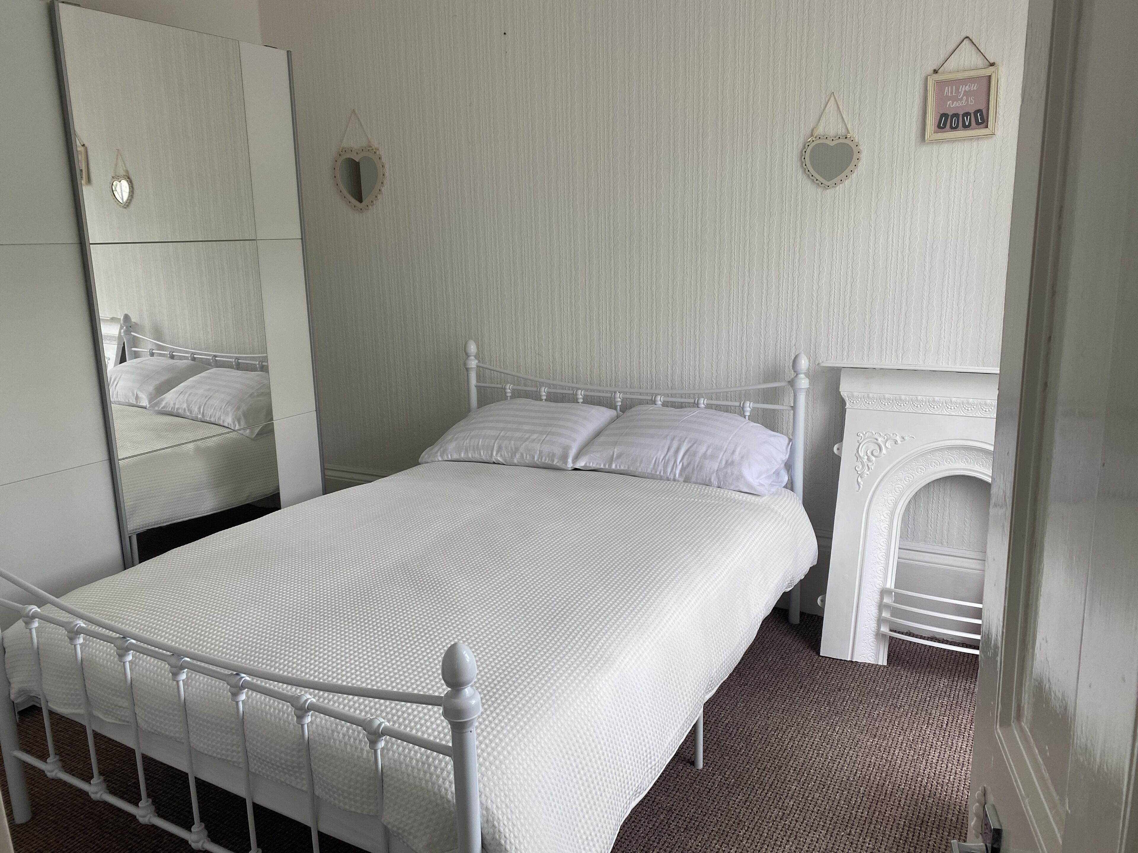 Captivating Apartment in Glasgow Westend, UK