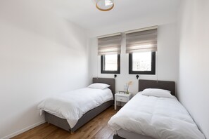 2 Schlafzimmer, Bügeleisen/Bügelbrett, kostenloses WLAN