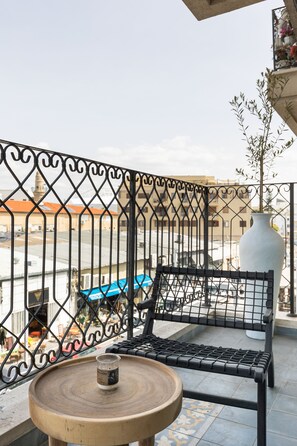 Terrace/patio - 2 Bedrooms Prime Location in Yafo Fully Equipped (Tel Aviv-Yafo)