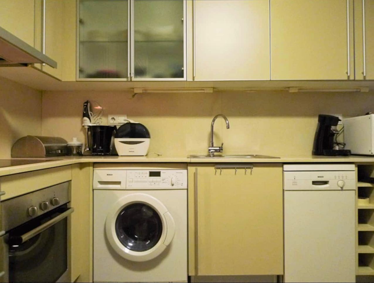 Vale Beach Poblenou - One Bedroom Apartment, Sleeps 3