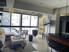 Smart TV, video library