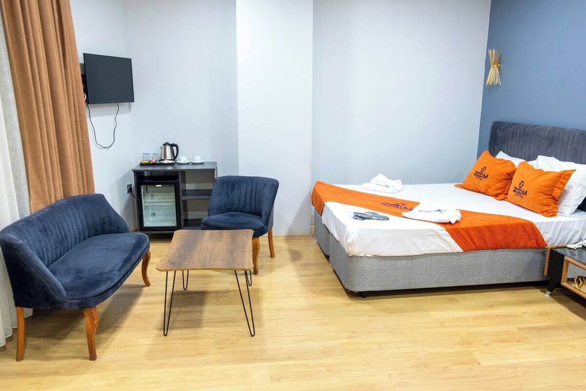 Standard Double Room | Egyptian cotton sheets, premium bedding, in-room safe, desk