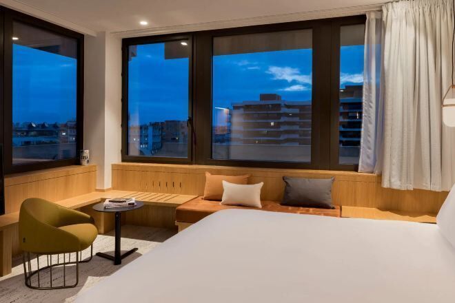 高档床上用品、客房内保险箱、特色装修、特色家居