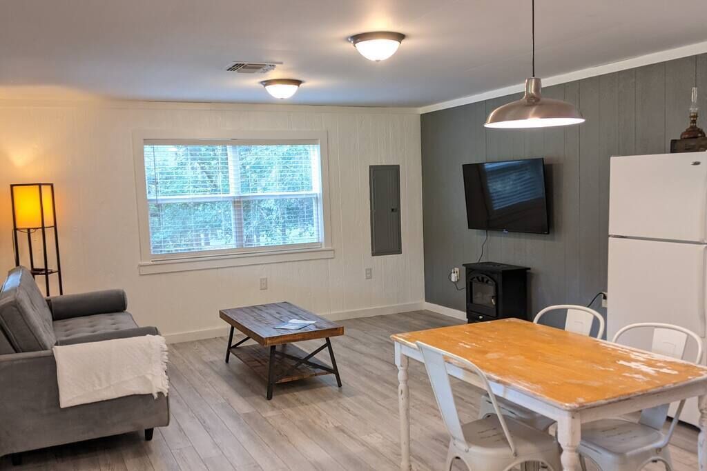 Firefly Cabin 3 In Southwest Mississippi