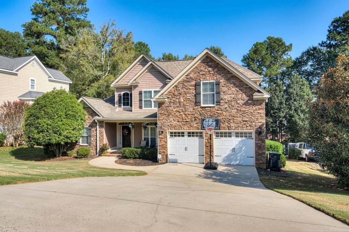 MASTERS RENTAL- Spacious 4 bedroom Home 15 minutes from Augusta National.