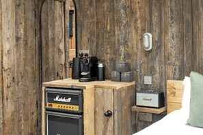 Unclassified image, 2 of 8, button - The Retreat, Windermere (windermere)