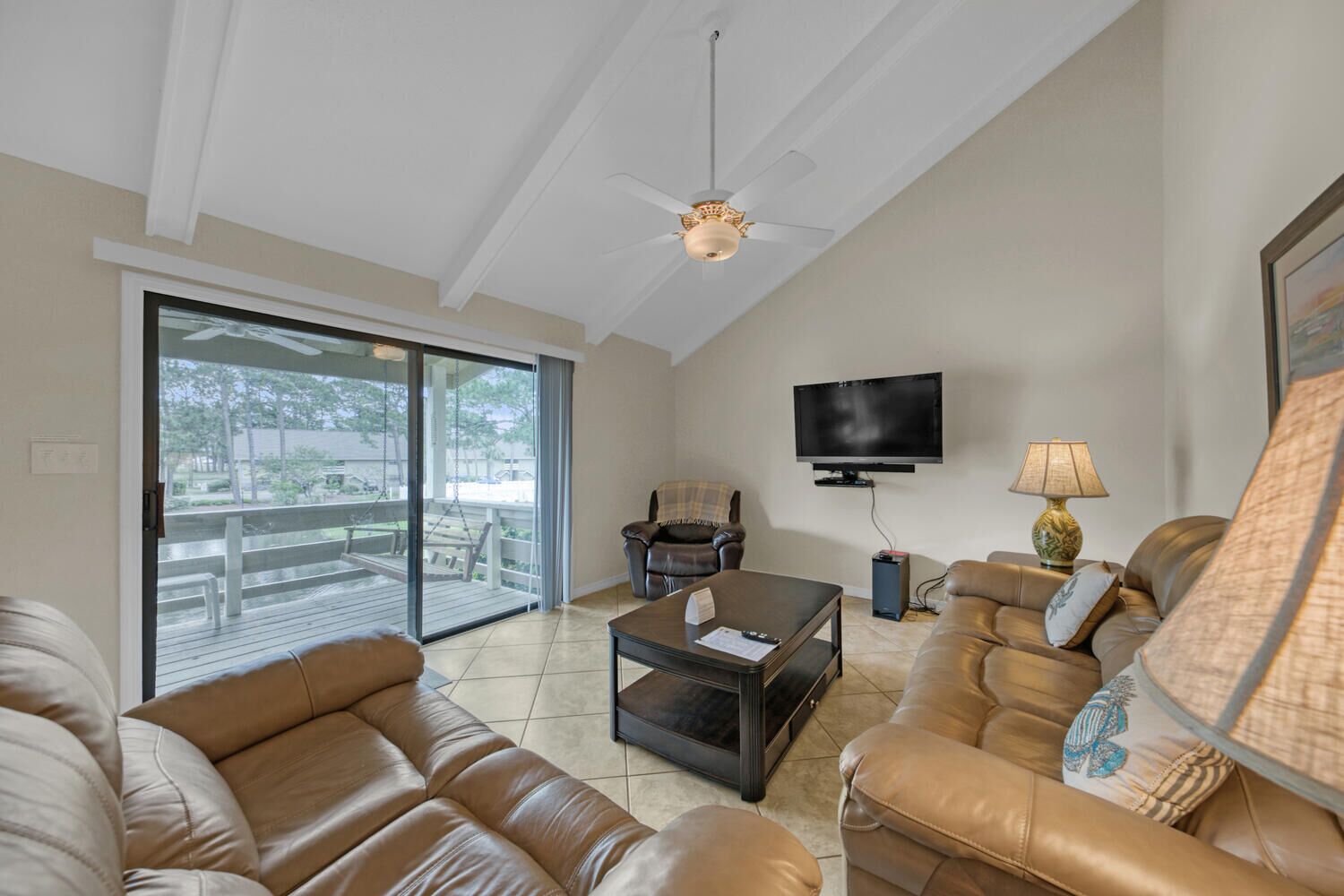 GC92G is situated on Hole 16 and convenient to Tennis and Golf!