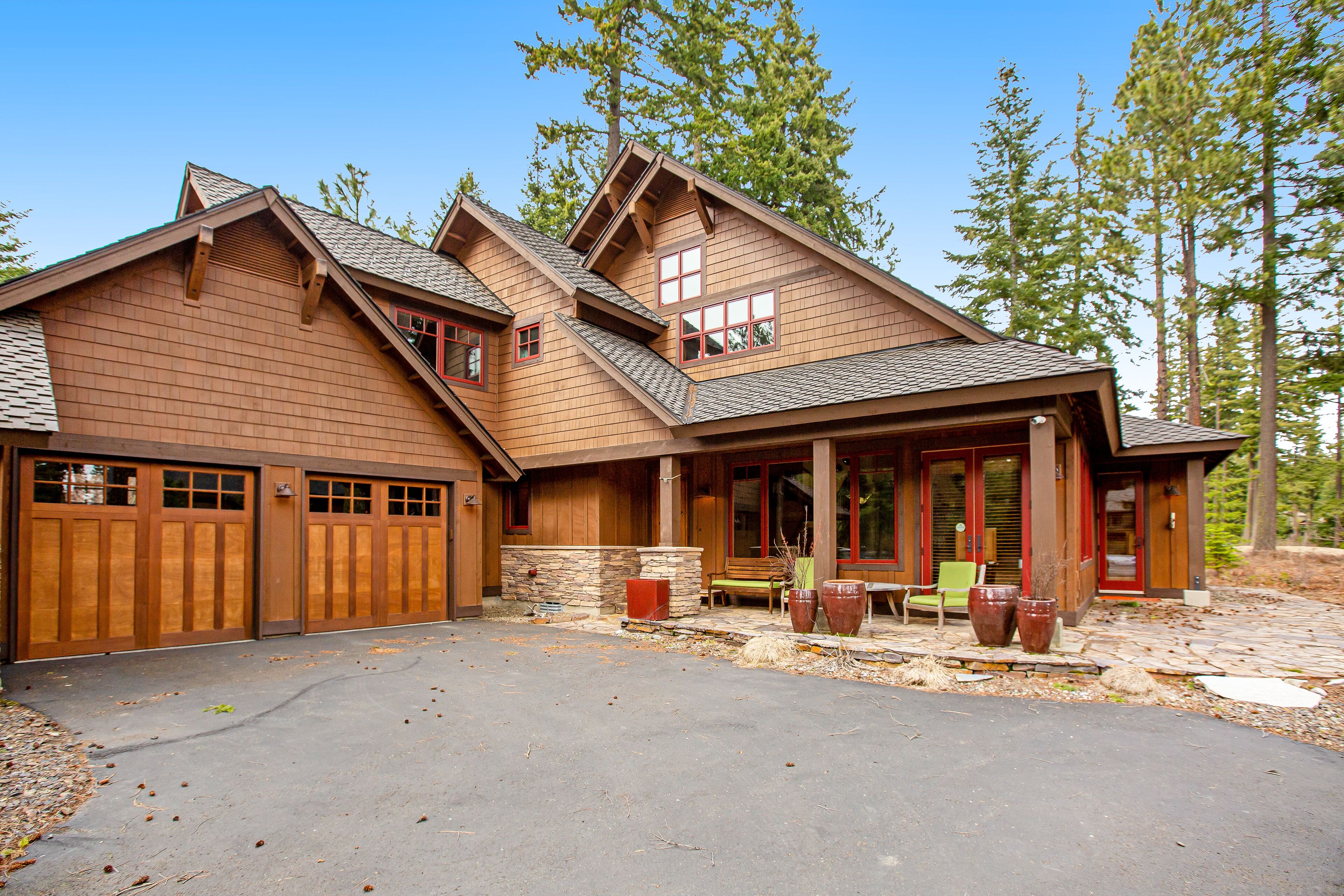 Golf-course-front home with gas firepit, fireplace, Ping-Pong, billiards & bikes