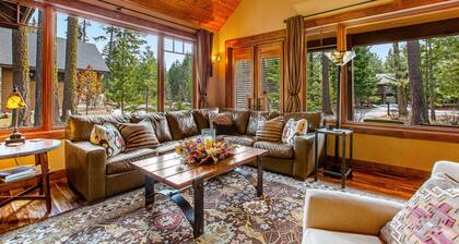 Golf-course-front house with firepit, fireplace, Ping-Pong, billiards & bikes