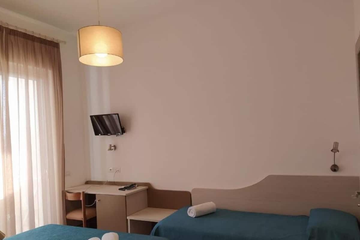 Classic Triple Room | Memory-foam beds, desk, free WiFi, bed sheets