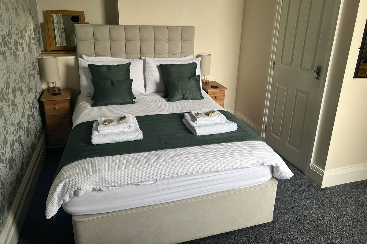 Standard Double Room, Garden View