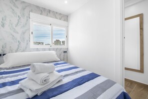 1 chambre, fer et planche Ă repasser, Wi-Fi gratuit, draps fournis
