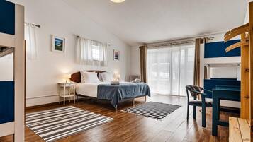 Family Room | Free WiFi, bed sheets